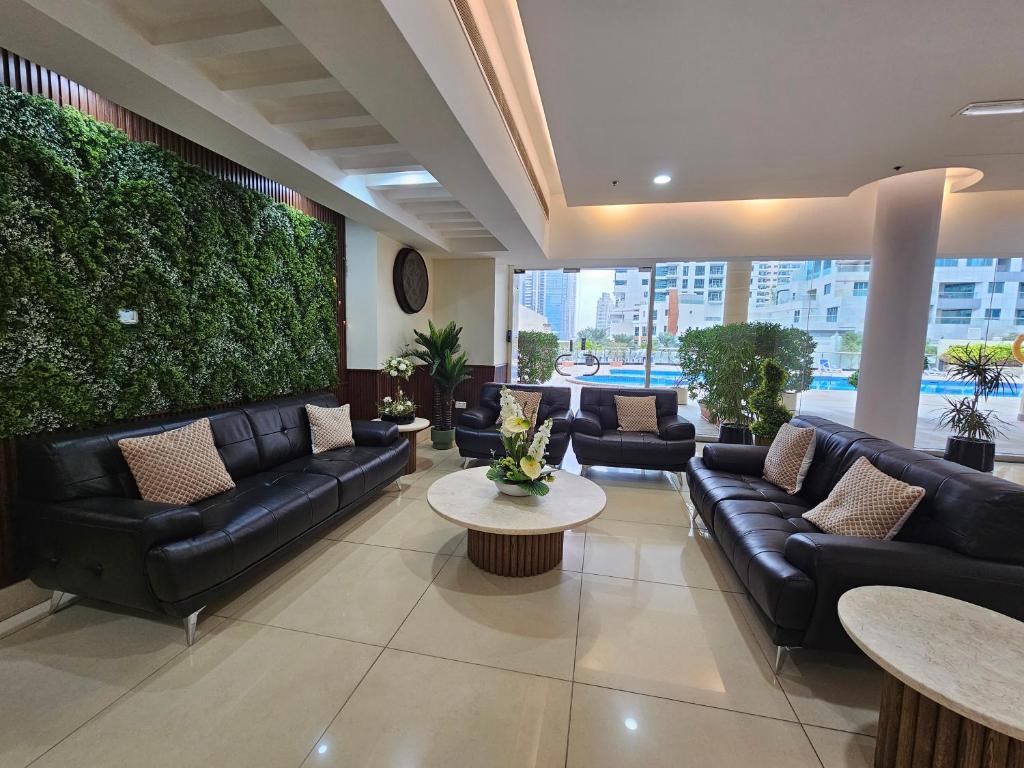 Cozy 1 BR - Dubai Marina - 5 Min to Beach and Metro