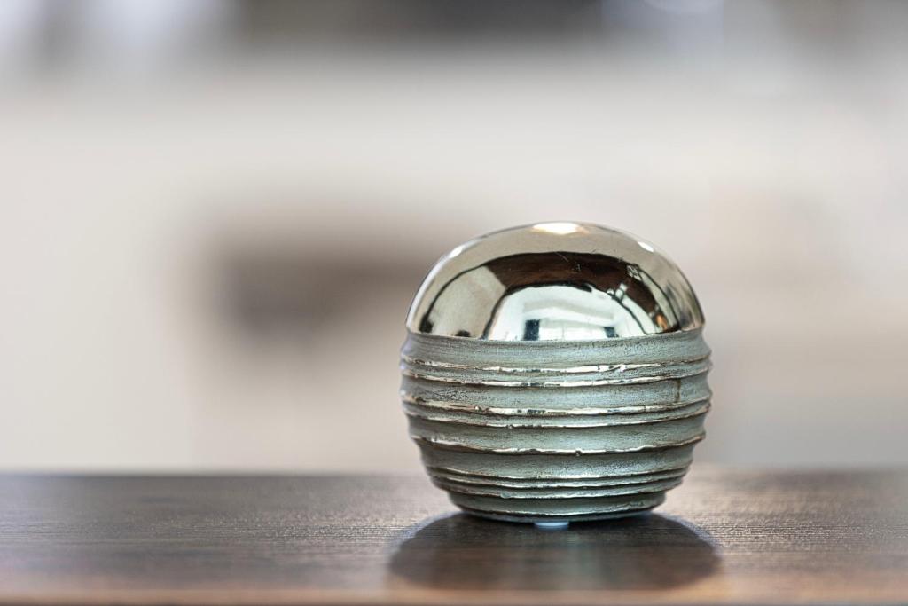 Luxurious Studio with Canal View in Business Bay