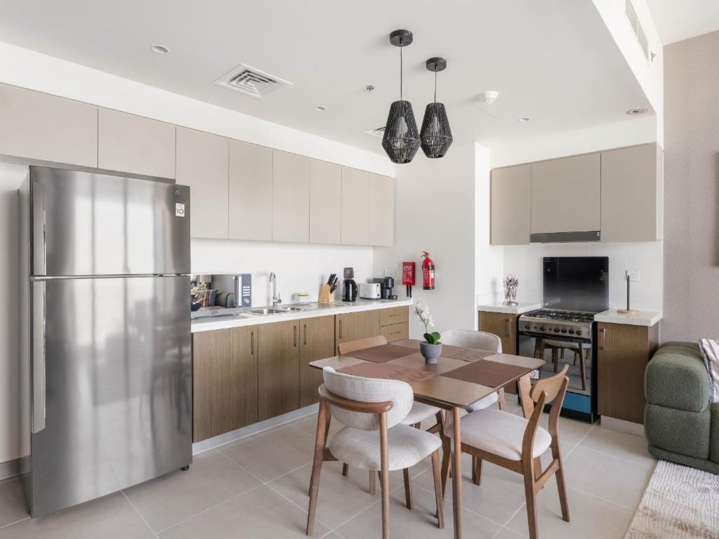 Rustic Elegance 2BDR In Forte Downtown