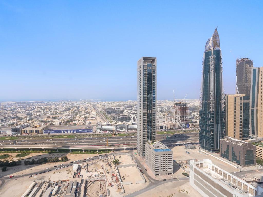 Rustic Elegance 2BDR In Forte Downtown