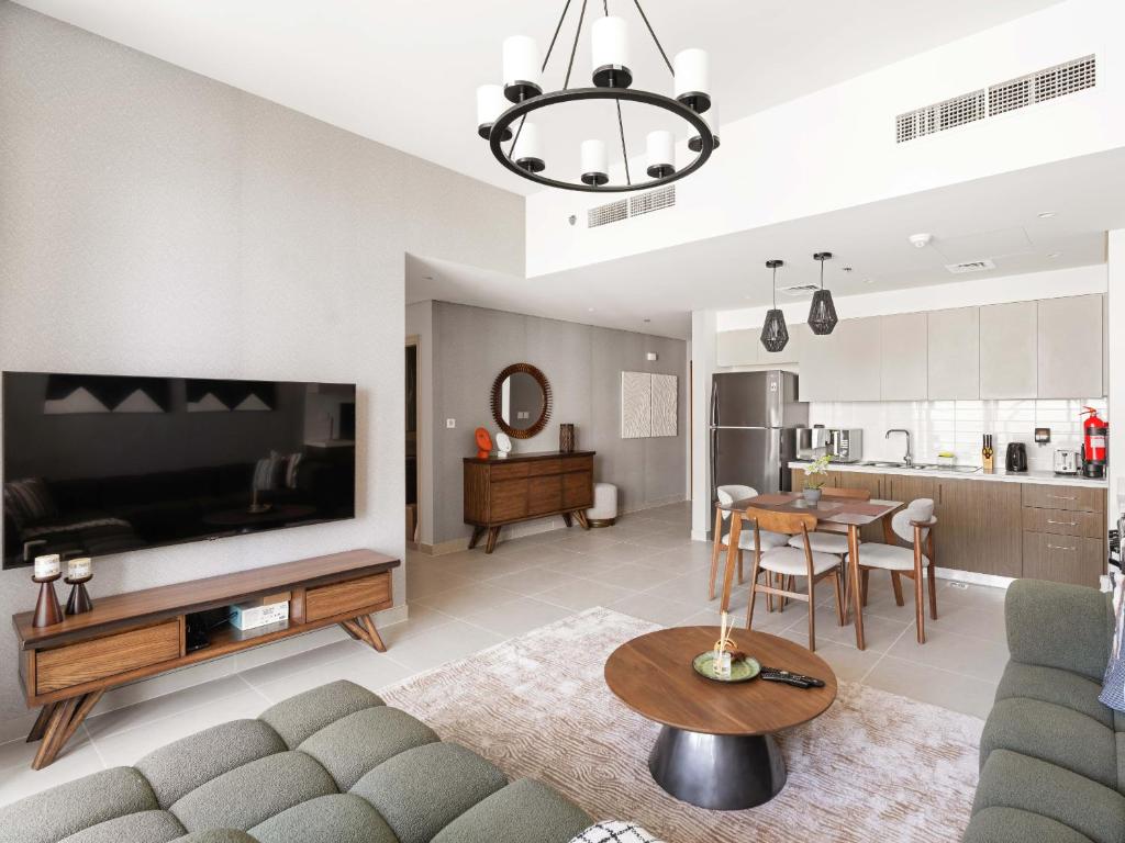 Rustic Elegance 2BDR In Forte Downtown