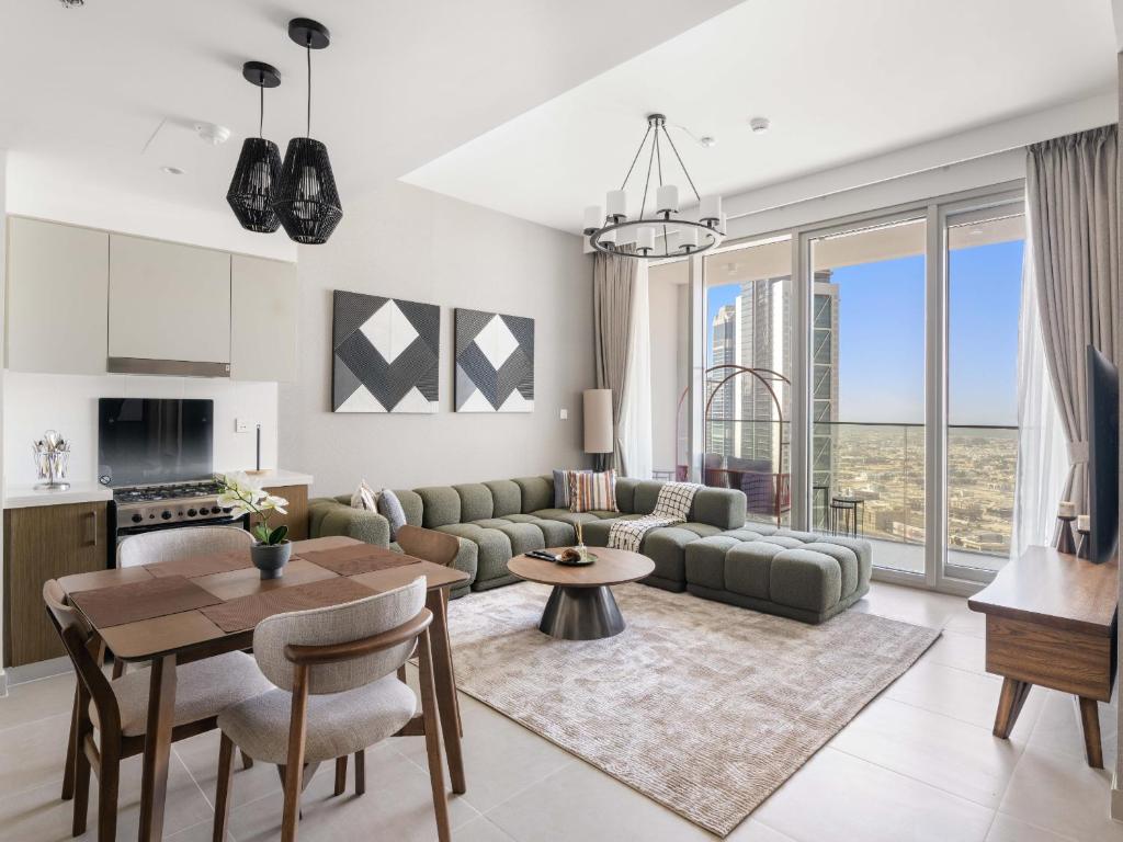 Rustic Elegance 2BDR In Forte Downtown