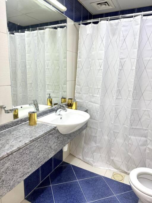 Full Marina View 2BR Luxury Apartment