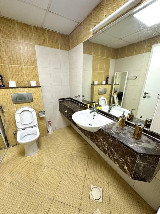 Full Marina View 2BR Luxury Apartment