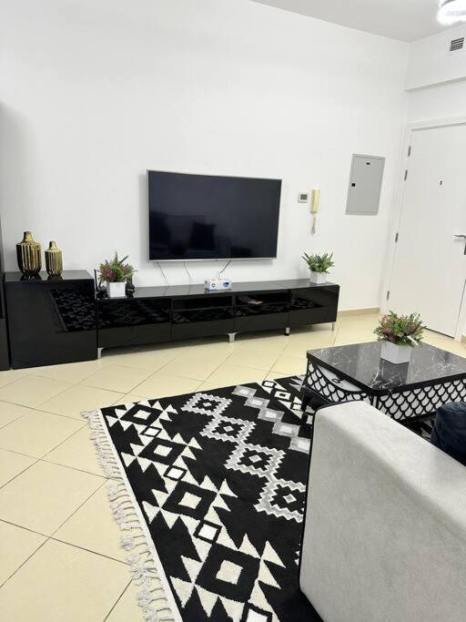 Full Marina View 2BR Luxury Apartment