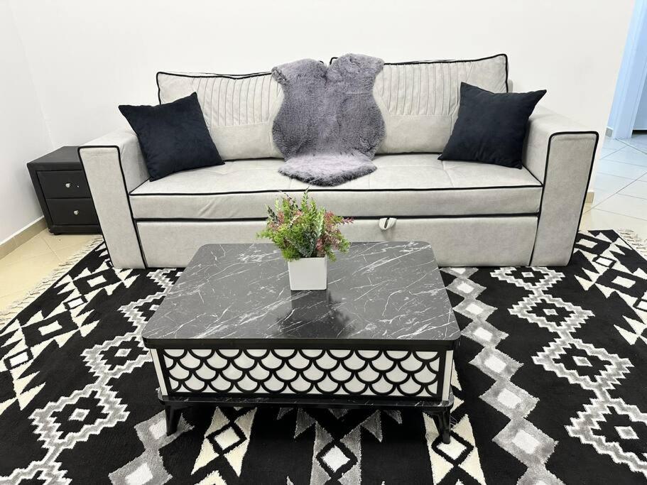 Full Marina View 2BR Luxury Apartment