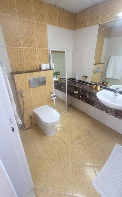 Full Marina View 2BR Luxury Apartment