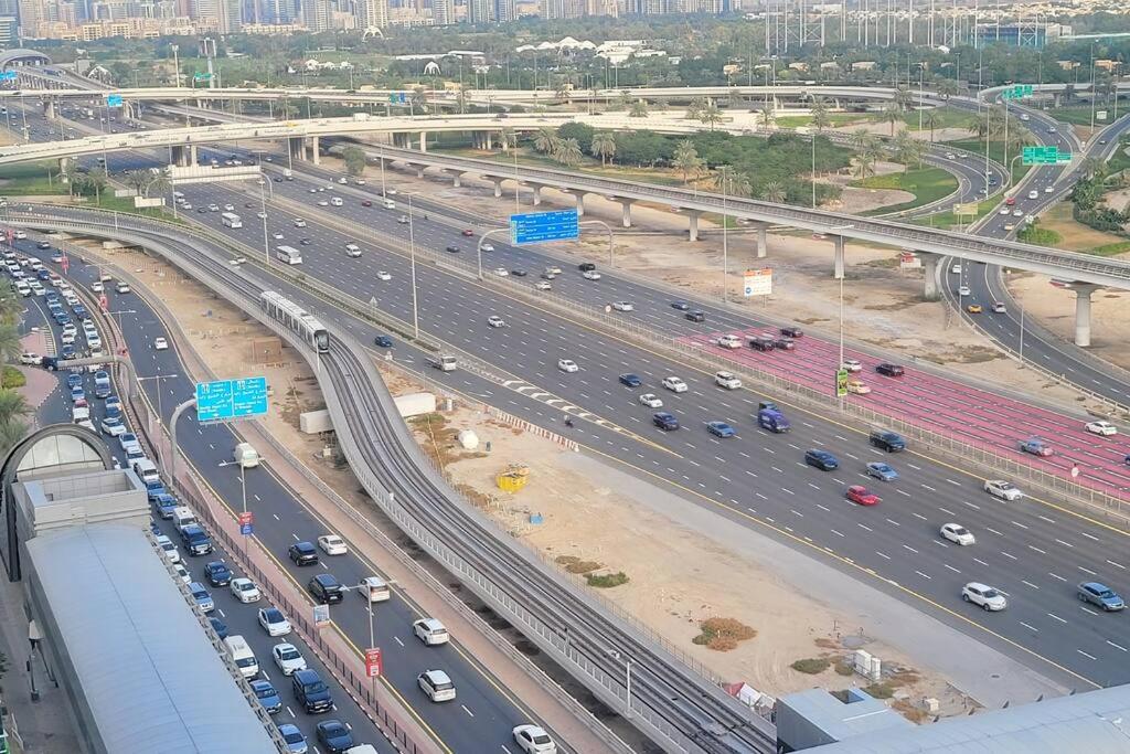 Full Marina View 2BR Luxury Apartment