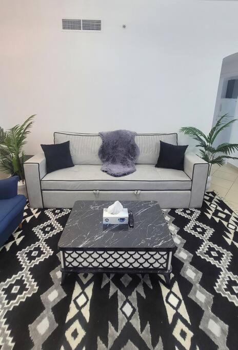 Full Marina View 2BR Luxury Apartment