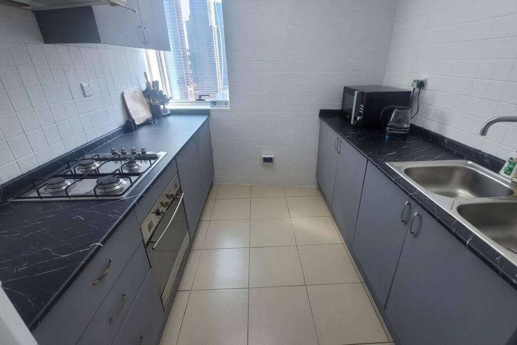 Full Marina View 2BR Luxury Apartment