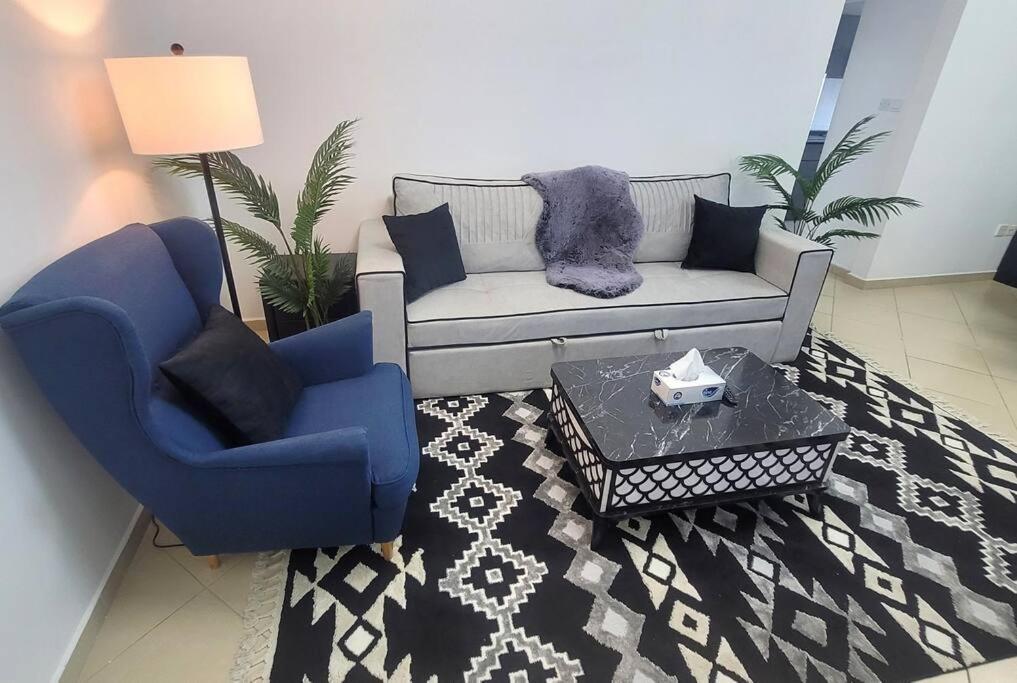 Full Marina View 2BR Luxury Apartment