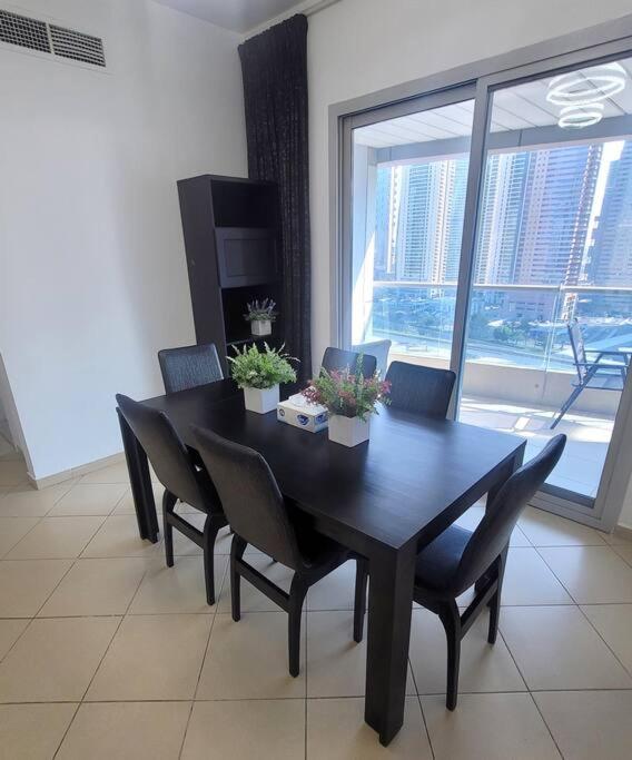 Full Marina View 2BR Luxury Apartment
