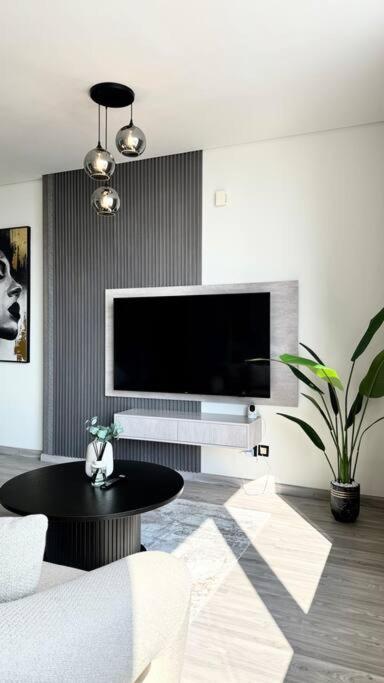 Amazing Modern Spacious Studio at Sky Gardens DIFC