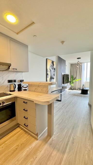 Amazing Modern Spacious Studio at Sky Gardens DIFC