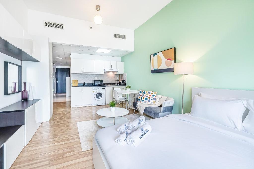 Luxe Studio with Upgraded Interior in Sports City