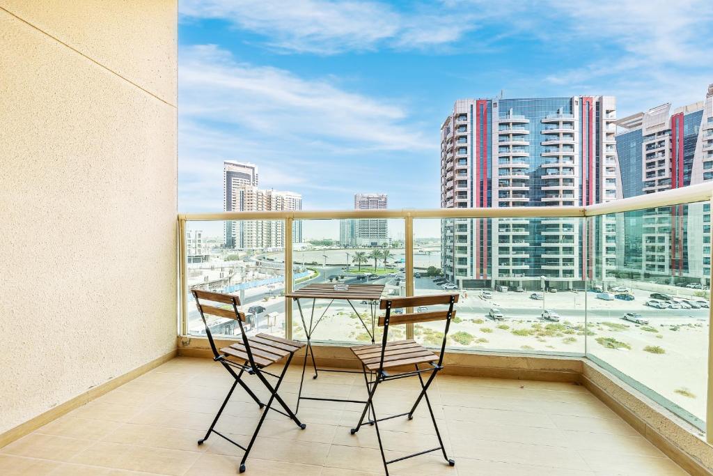 Luxe Studio with Upgraded Interior in Sports City