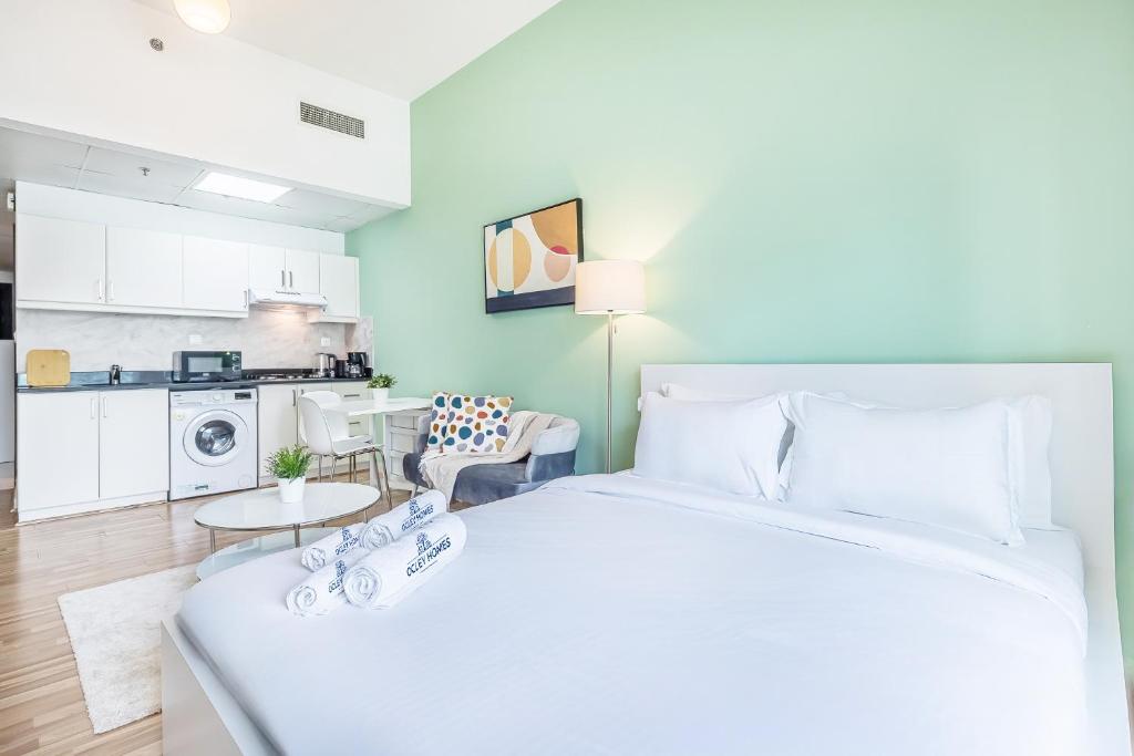 Luxe Studio with Upgraded Interior in Sports City