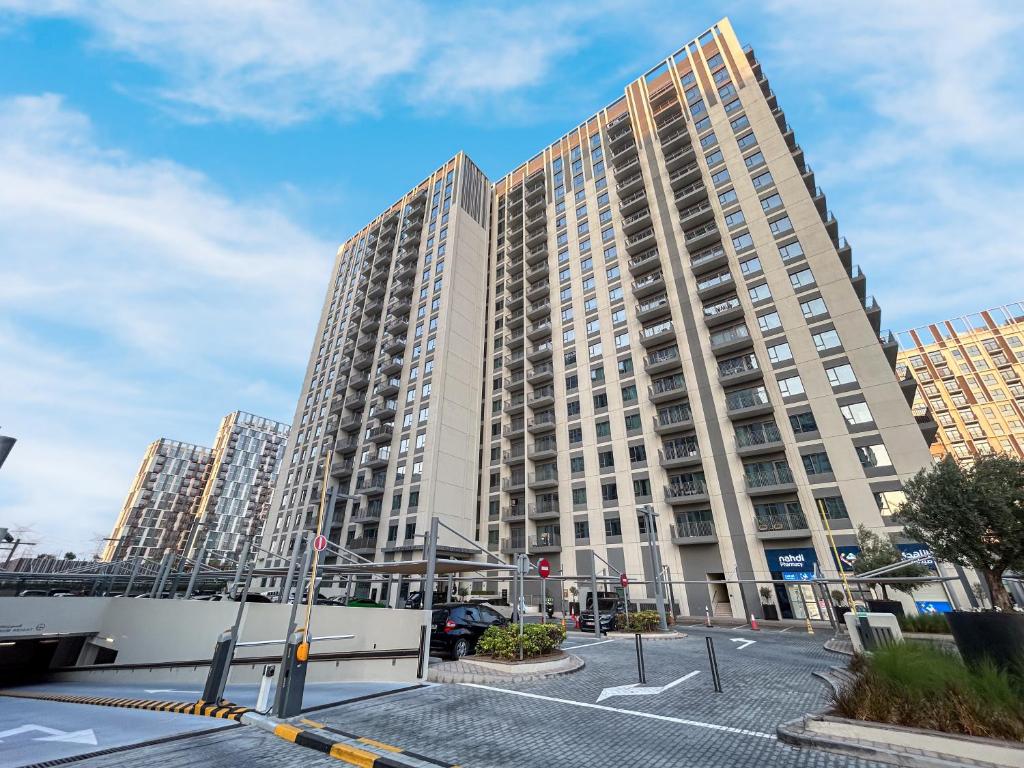 Nicely Furnished 2BR Home in Dubai Hills