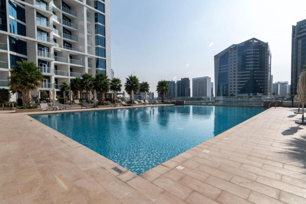 GuestReady Holiday Homes - Living in Taupe