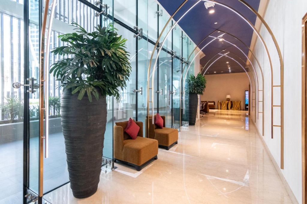 GuestReady Holiday Homes - Living in Taupe