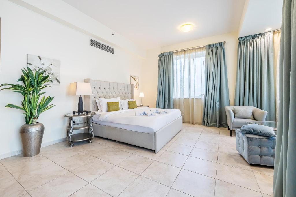 Extra Spacious Home with Stunning Marina Views