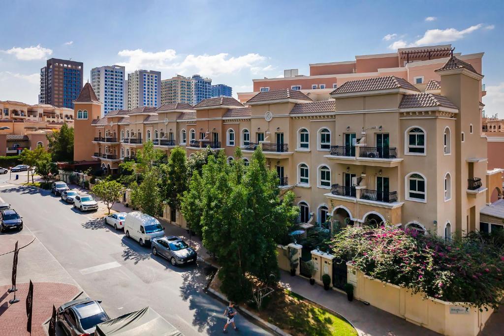 Excellent apartments in Binghatti Crescent