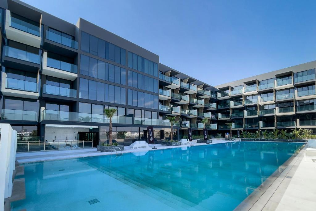 Excellent apartments in Binghatti Crescent