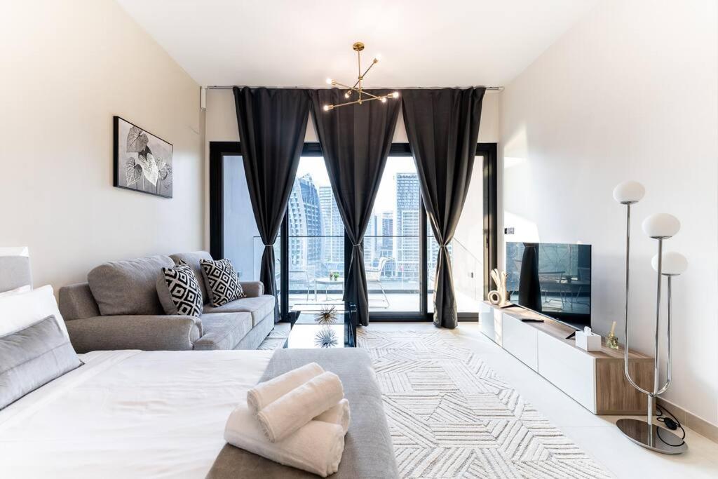 Summer Promo! Exclusive Offer - Burj Khalifa View!