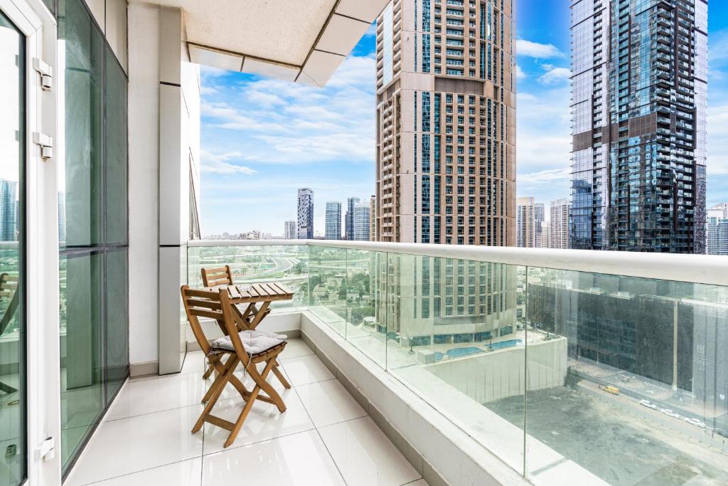 Beautiful Home at the Heart of Marina