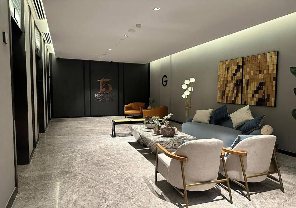 Hot Summer Deal! Beautiful Studio in 15 Northside