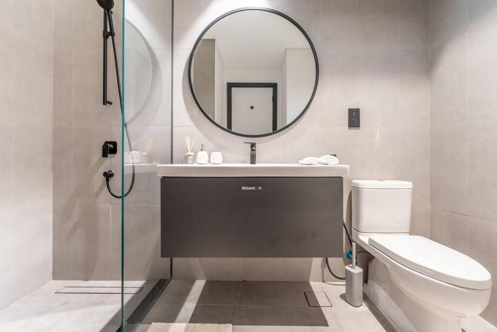 Hot Summer Deal! Beautiful Studio in 15 Northside