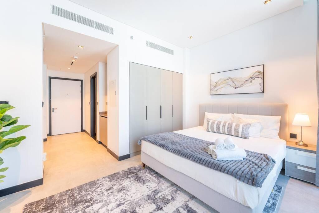 Hot Summer Deal! Beautiful Studio in 15 Northside