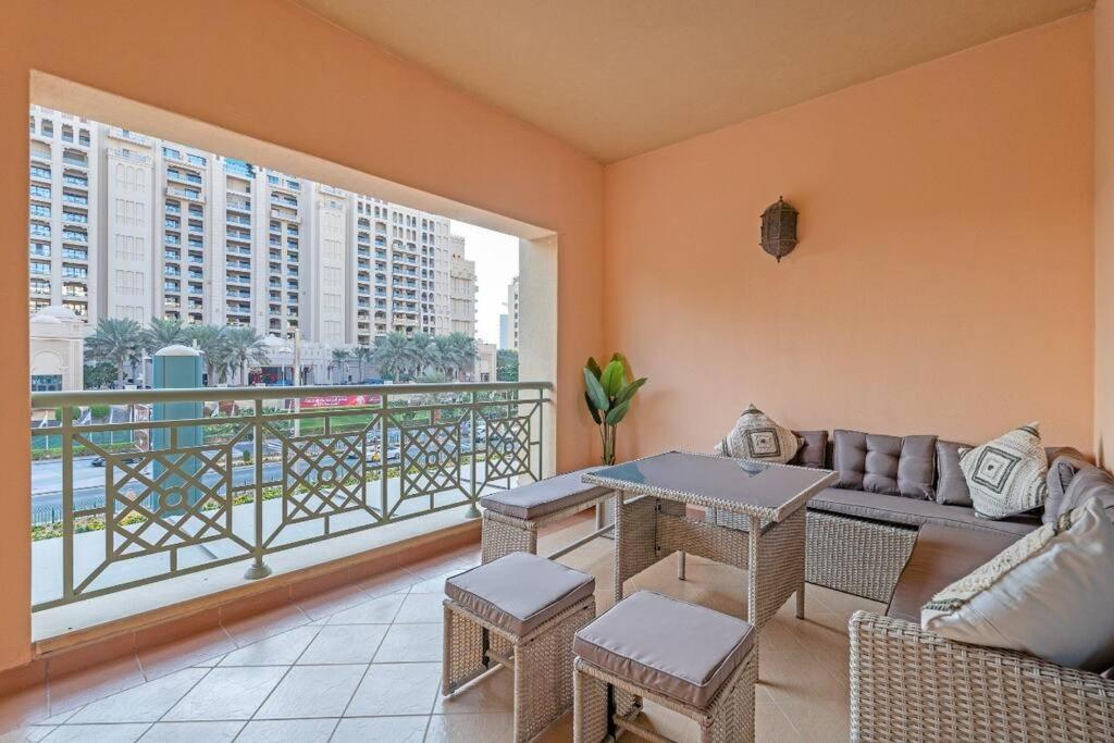 هتل سامر نایتز دان رایت! 1 بد این پالم جمیرا - Summer Nights Done Right! 1 Bed in Palm Jumeirah