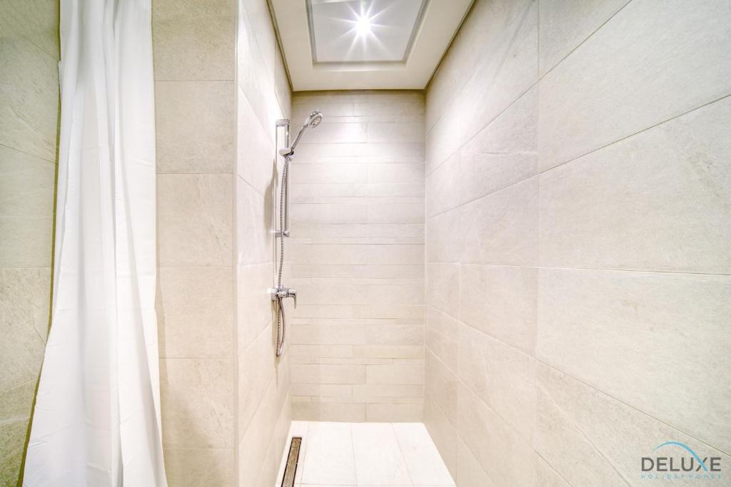 Pleasant Studio at Azizi Riviera 30, Al Merkadh by Deluxe Holiday Homes