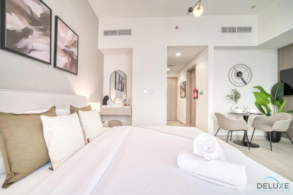 Pleasant Studio at Azizi Riviera 30, Al Merkadh by Deluxe Holiday Homes