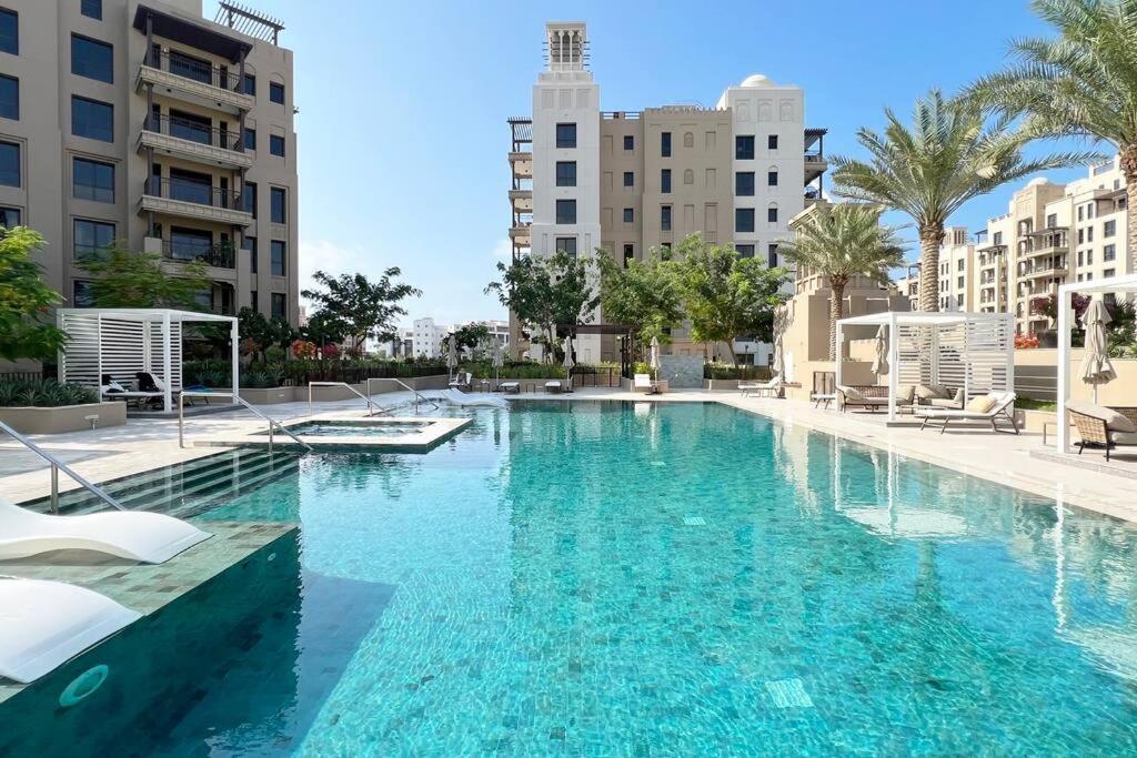 هتل پست مدرن نیر برج العرب - Post Modern Near Burj Al Arab