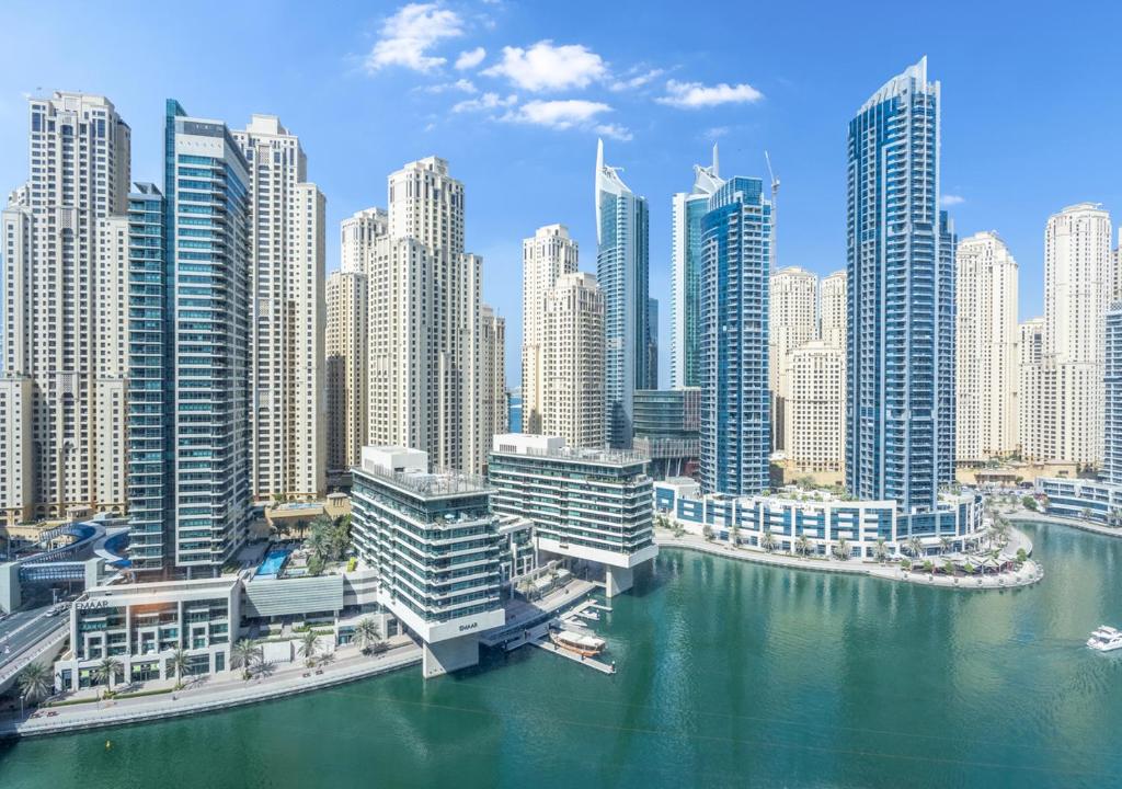 هتل لاکچری 1 بی آر آپارتمان این د هارت مارینا، کانکشن تو دبی مارینا مال - سیلورین تاور - Luxury 1BR Apartment in the heart Marina, Connection to Dubai Marina Mall - Silverene tower