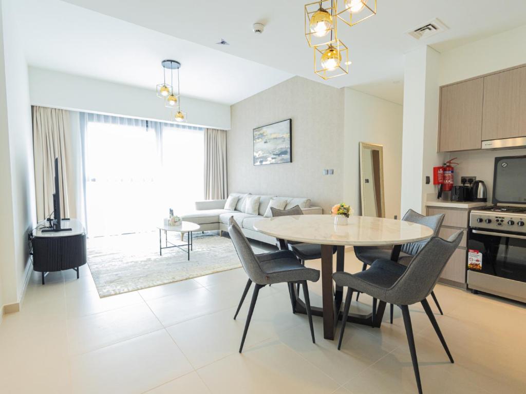 هتل ام اچ - اکت - داون تاون 2 بی اچ کی - رف 4104 - MH- Act - Downtown 2BHK-REF4104