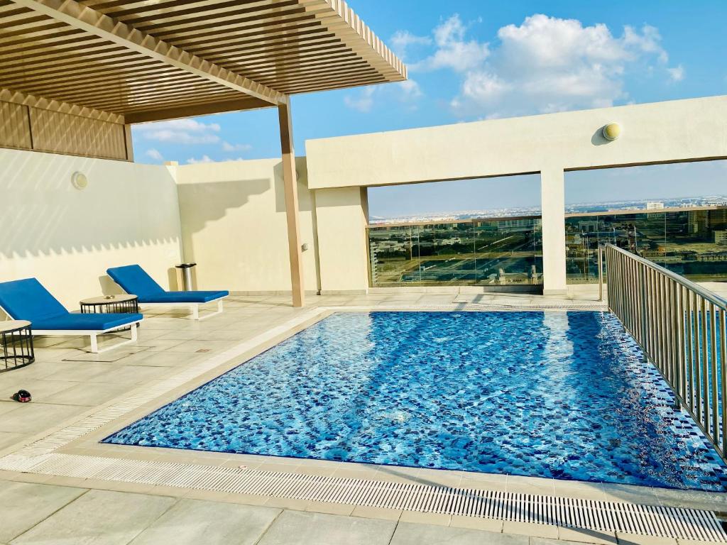 هتل اگزیکوتیو مستر بیدروم این شرد آپارتمان - Executive Master Bedroom In Shared Apartment