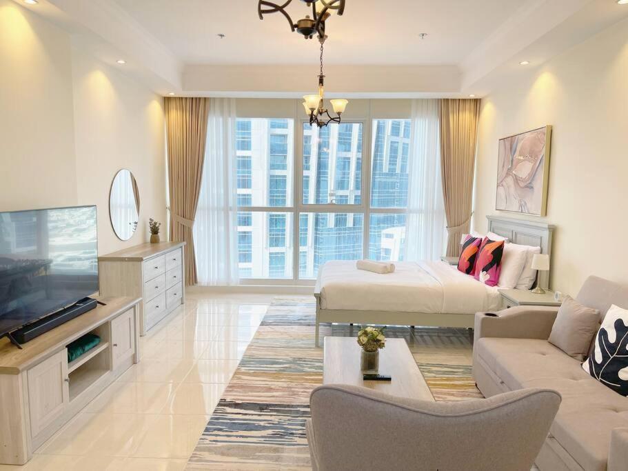 هتل آر اچ - بیوتیفول کانال ویو، کُزی استودیو نیِر مترو استیشن - RH- Beautiful Canal View, Cozy studio near metro station