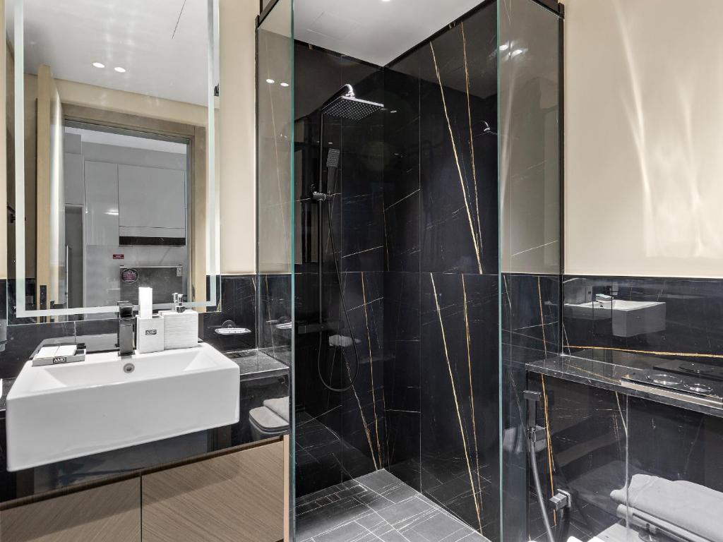 هتل مادرن استودیو این بینهاتی کانال این بیزنس بی 111 - Modern Studio In Binghatti Canal In Business Bay 111