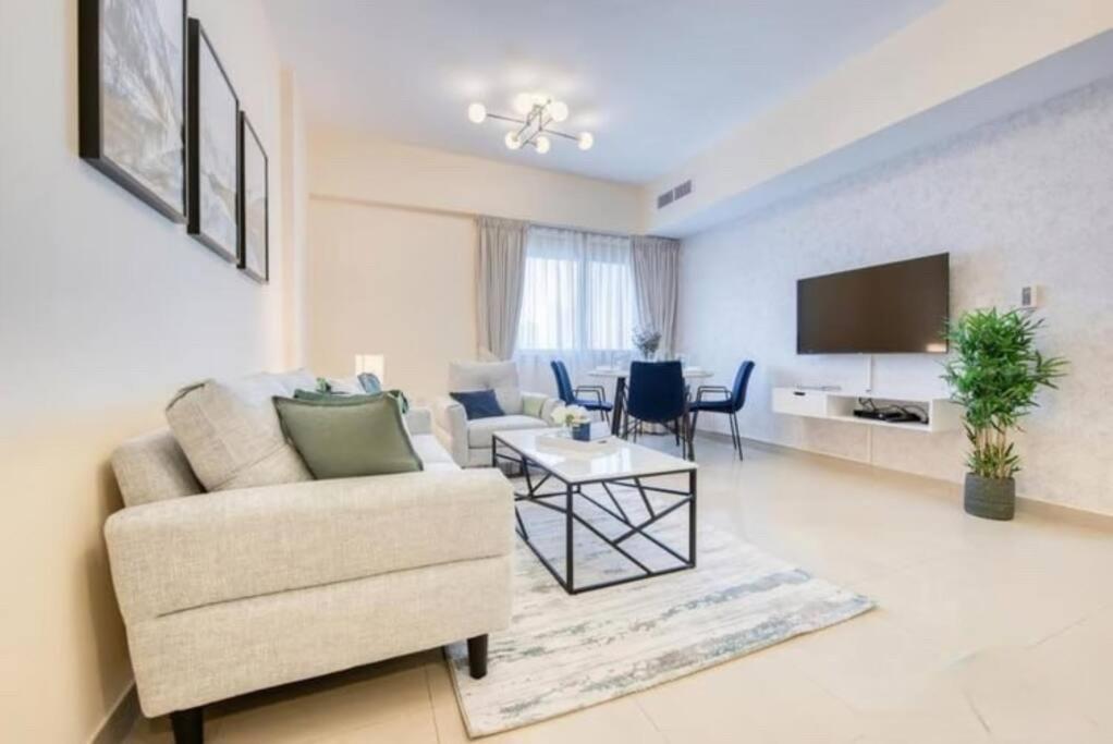 هتل امیزینگ 2بد روم اپارتمان این رد رزی dens اسپرت سیتی - Amazing 2Bedroom apartment in Red Residence Sport City