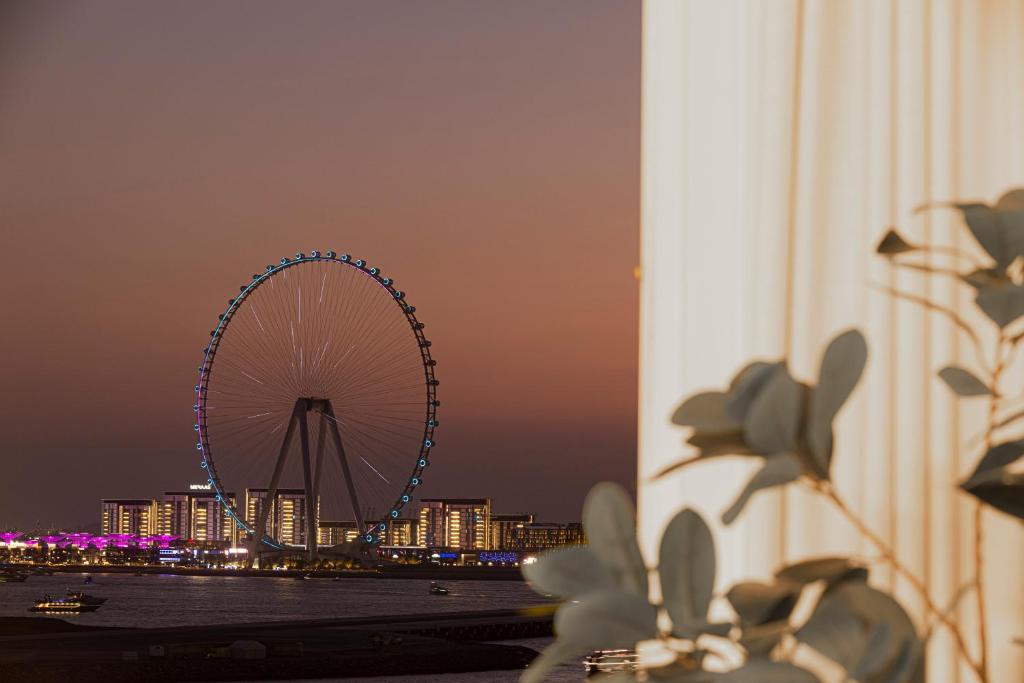 هتل دو بد- خصوصی بیچ دسترسی- ایمار بیچفرانت - 2 bed- Private Beach Access- Emaar Beachfront