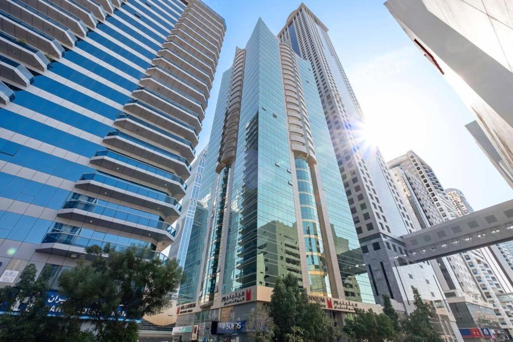 هتل سیلک هاوس شیک 1 بی دی آر نیر امارات تاور متر - Silkhaus Chic 1BDR Near Emirates Tower Metro
