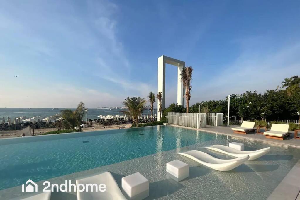 هتل نیولی فرنشد ویت بیچ اکسس این لا وی، جی بی آر - Newly Furnished with Beach Access in La Vie, JBR