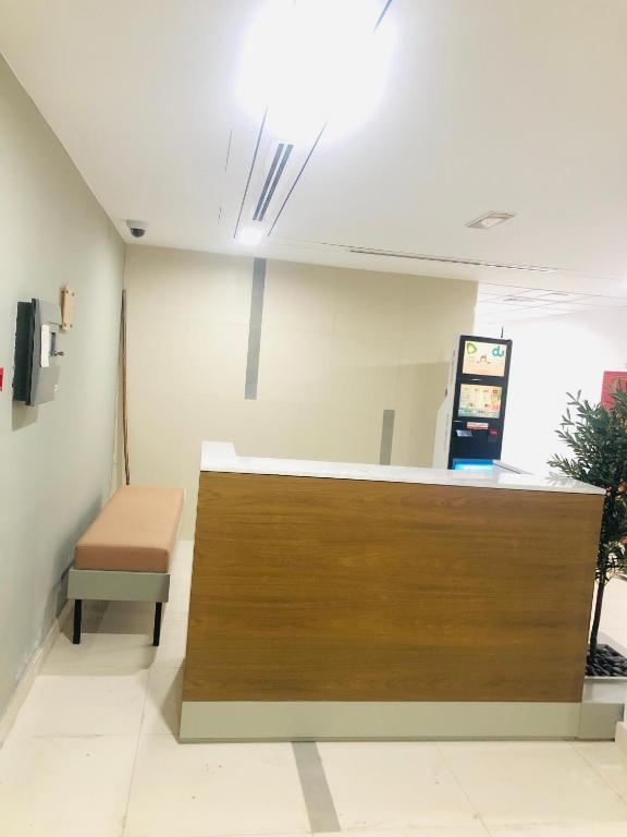 هتل شرینگ وان پرایوت بدمر ان تو بی اچ کی Sharing one private bedroom in 2 BHK