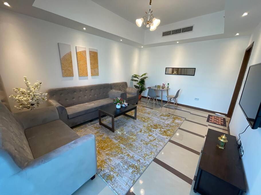 هتل نیرست تو د فرودگاه ال بیوتیفول 1 بی آر اپت - Nearest to the Airport l Beautiful 1 BR Apt