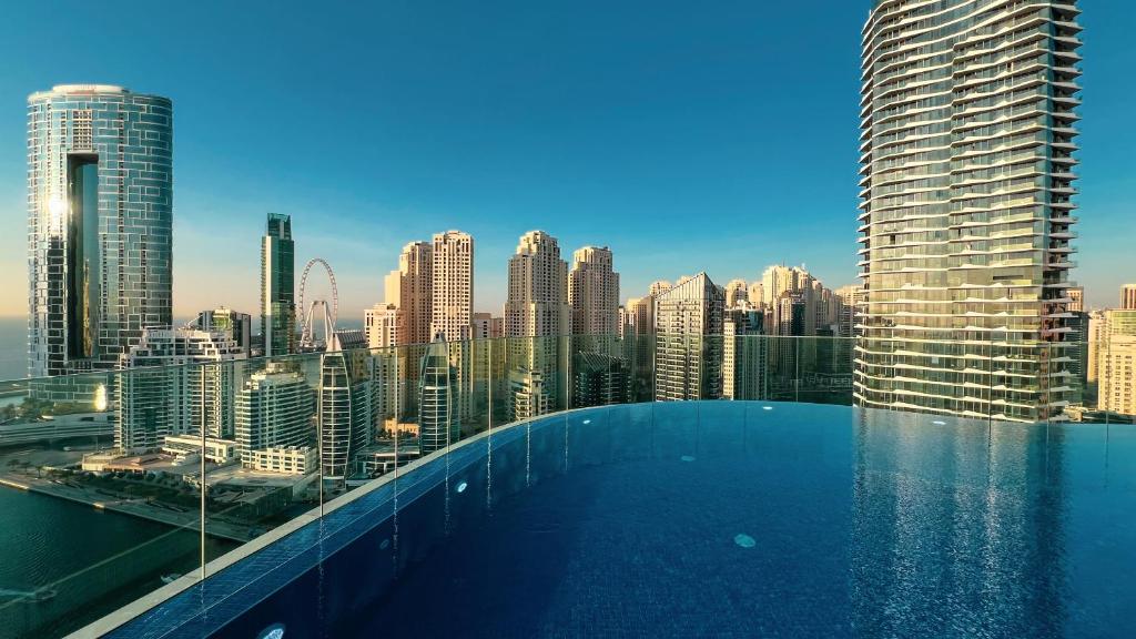 هتل لاکسوریس نیو استودیو این مارینا - Luxurious new studio in Marina