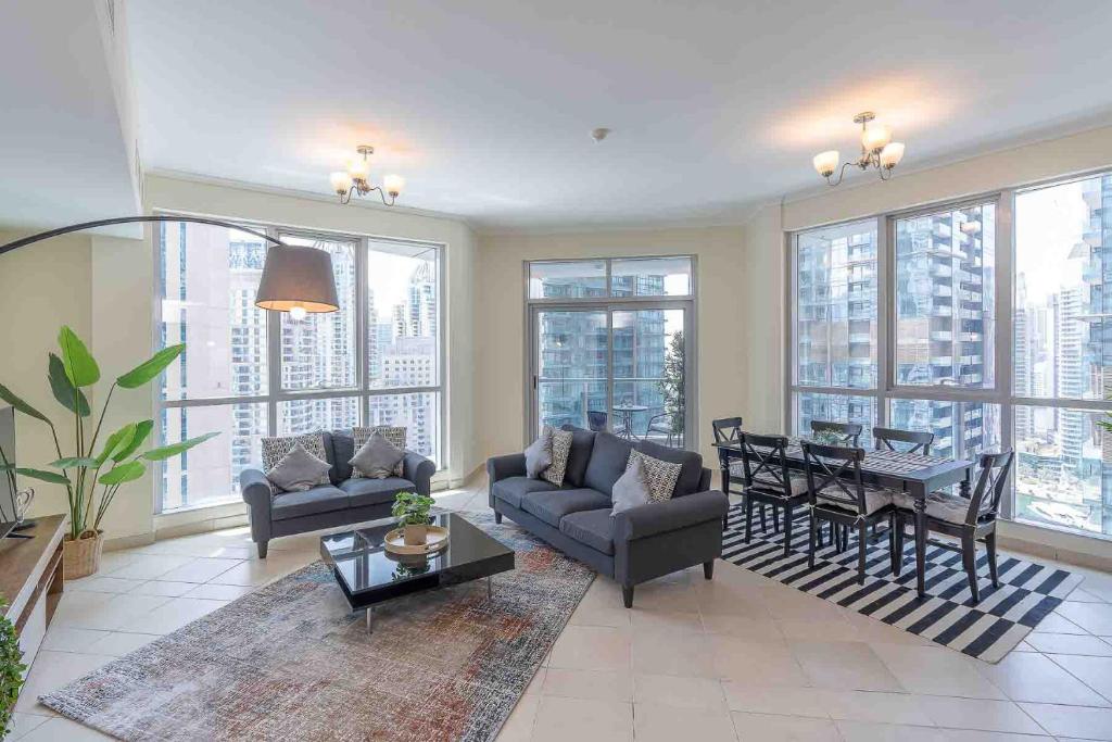 هتل گورجس 2 بد اسپیشس دوبی مارینا - Gorgeous 2 Bed Spacious Dubai Marina