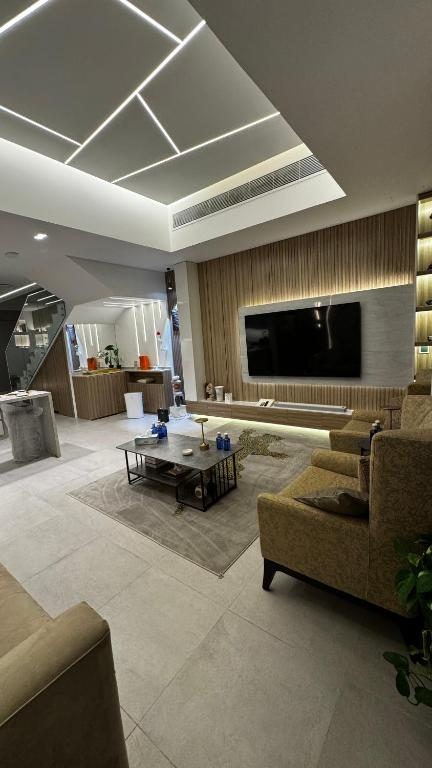 هتل مگ سیتی 2 بی دی تاون هاوس - MAG City 2BD Townhouse